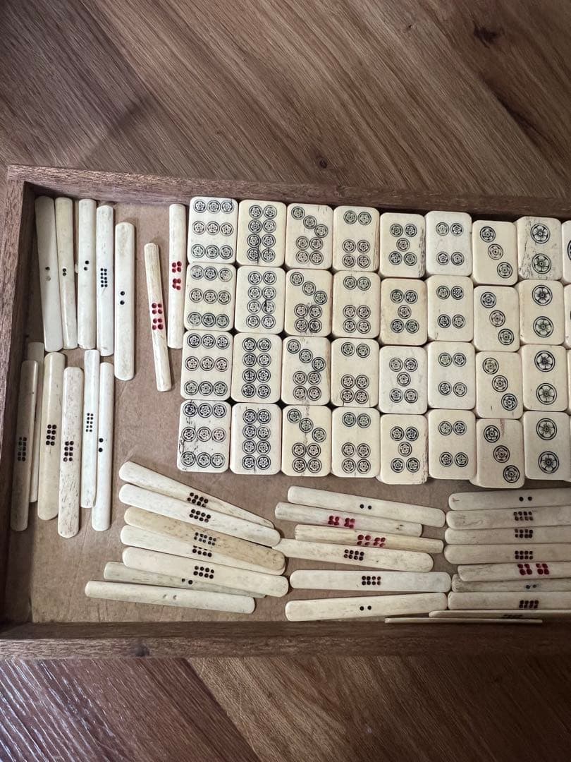 麻雀　麻雀パイ 竹背 骨牌 アンティーク 骨董マージャン　麻雀牌（骨牌）