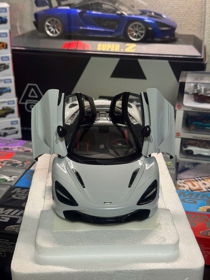 オートアート　McLaren 720s マクラーレン720s 1/18