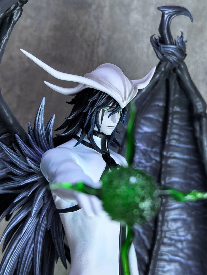 ブリーチ　ウルキオラ・シファー　黒翼大魔　ガレージキッド　フィギュア　完成品