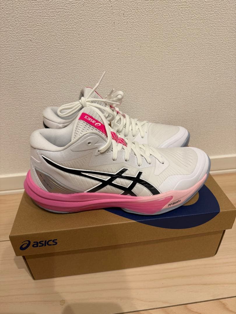 バレーボールシューズ25センチ