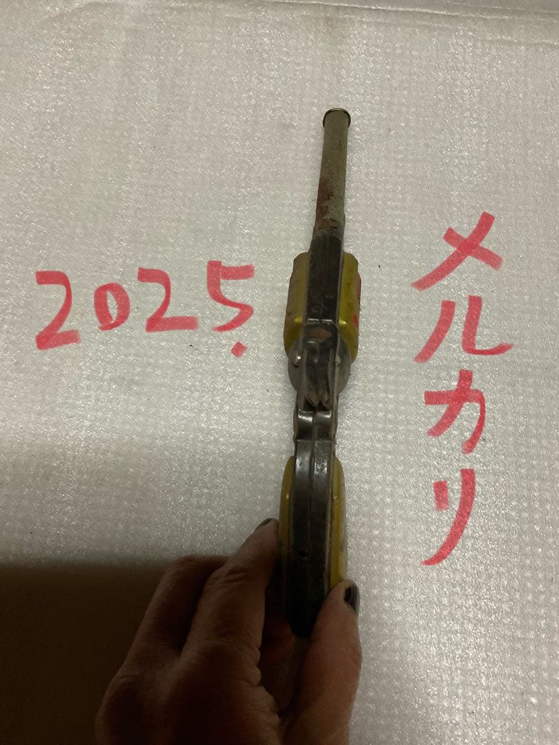 ブリキ製拳銃／ウエスタン・ボーイ。【ジャンク品　錆あり　引き金のみ可動　】。