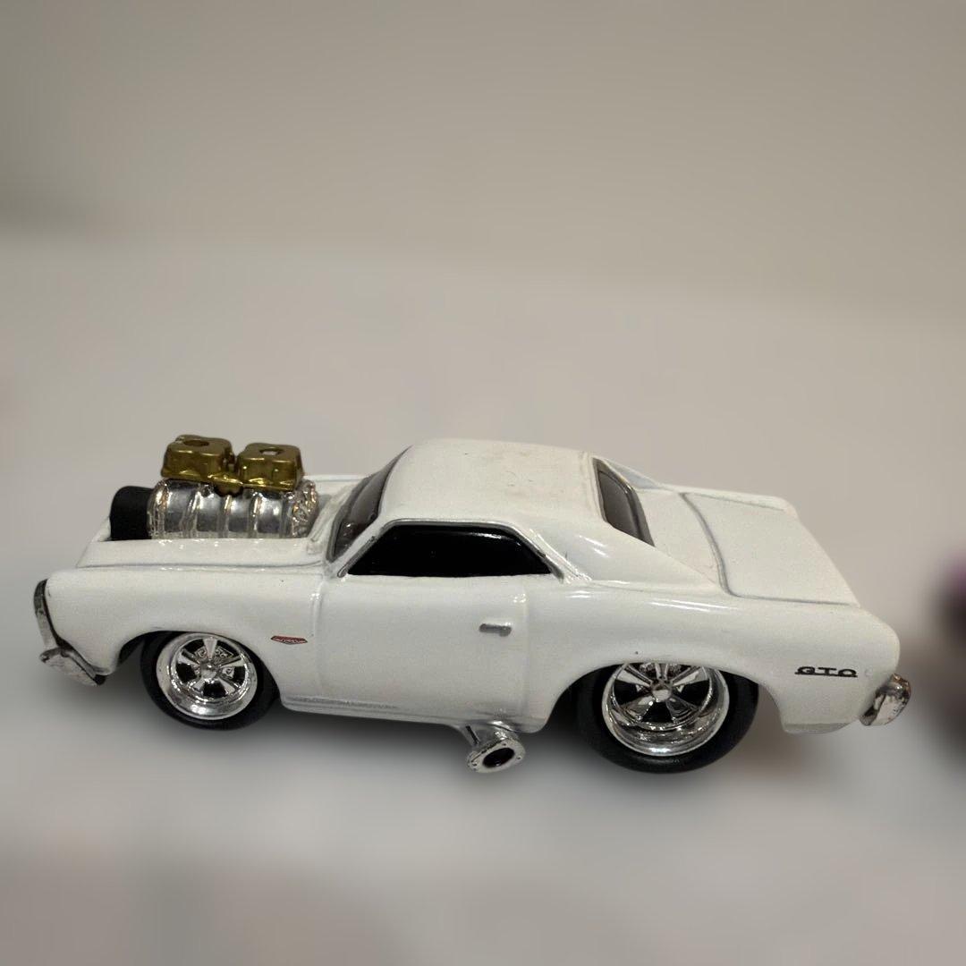 「マッスルマシーンズ (Muscle Machines)」 8台