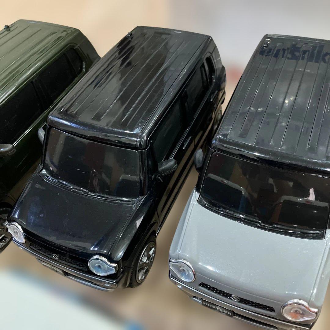 スズキ　新型ハスラー（初代）カラーサンプル　ミニチュアカー　全色箱入り　非売品