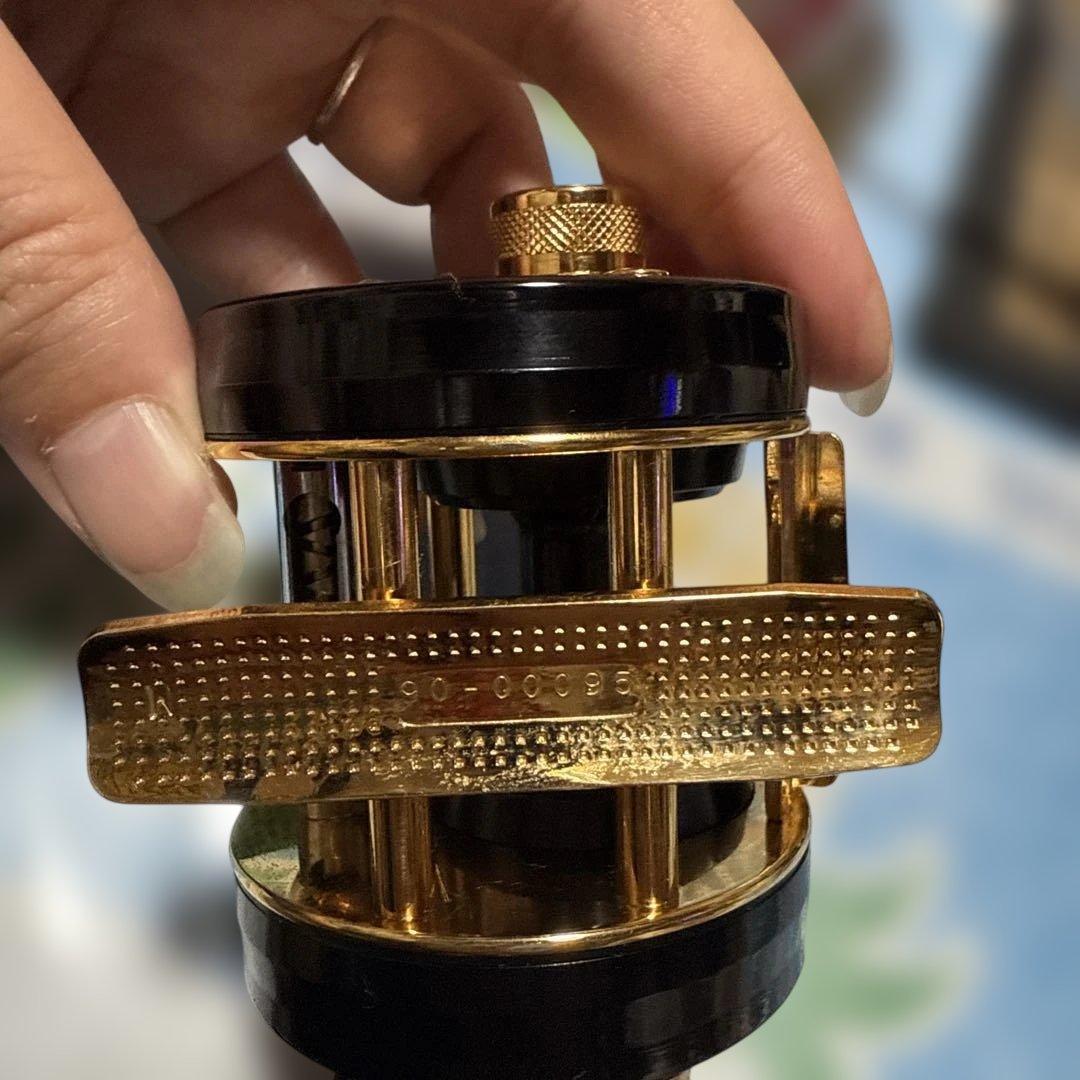 0310！！AbuGarciaアンバサダー 2500CDL 24金