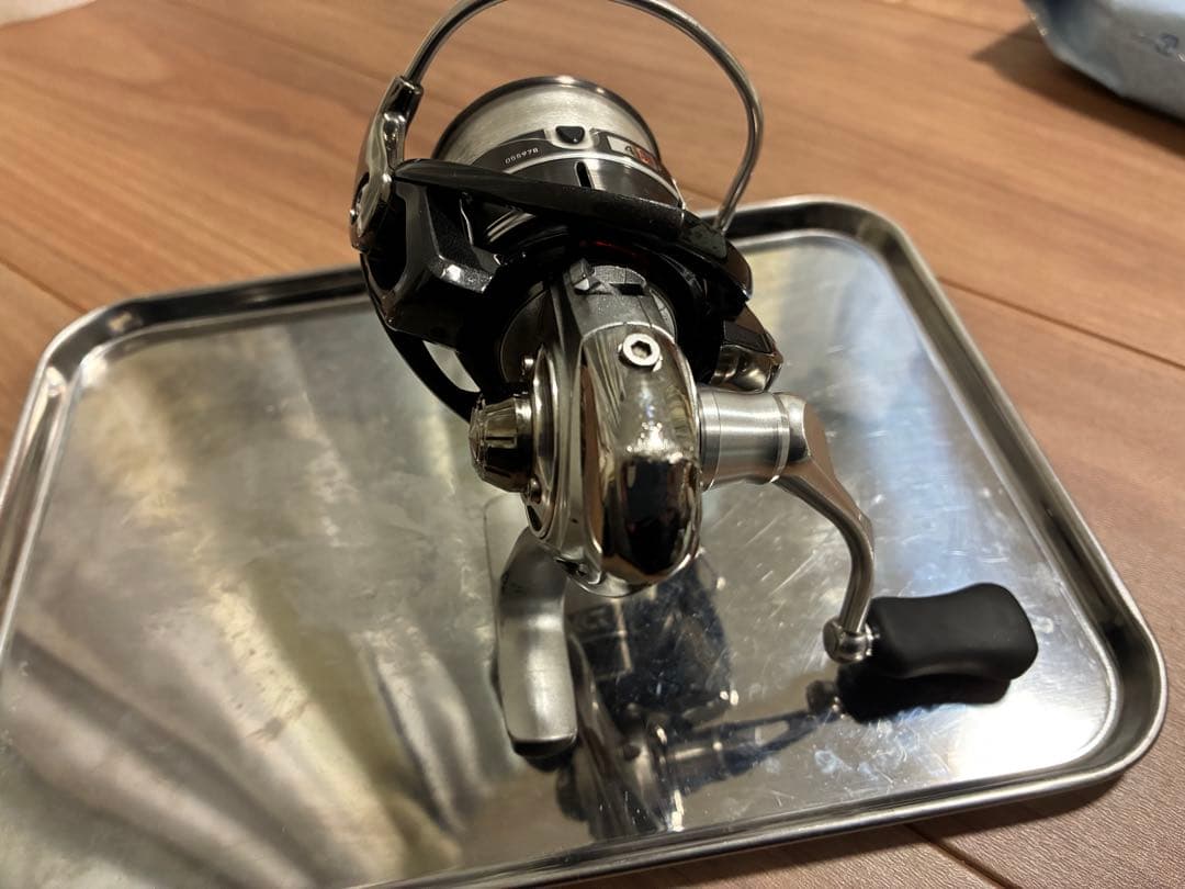 専用　ダイワ IGNIS 2505 スピニングリール