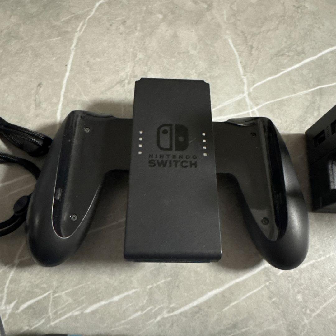 【美品】任天堂 Switch本体 ニンテンドー