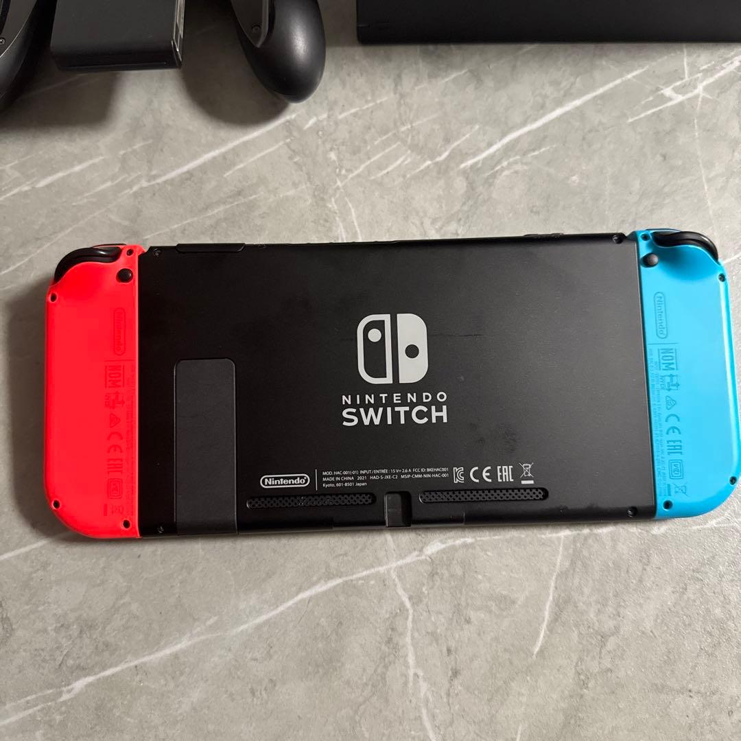 【美品】任天堂 Switch本体 ニンテンドー
