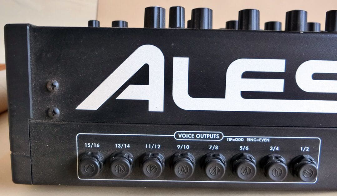 【ジャンク】Alesis Andromeda A6 アナログ16ポリ