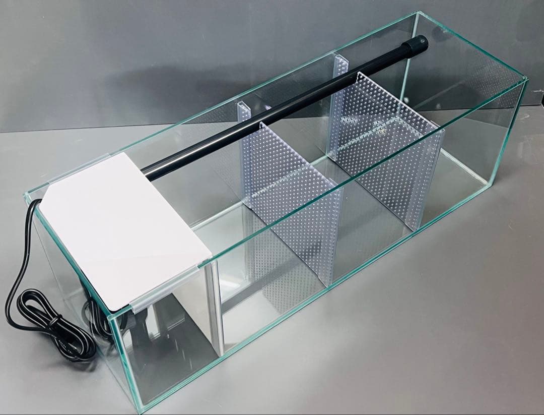 特注水槽　600×200×200　3室　クリア　 ポンプ付き　未使用