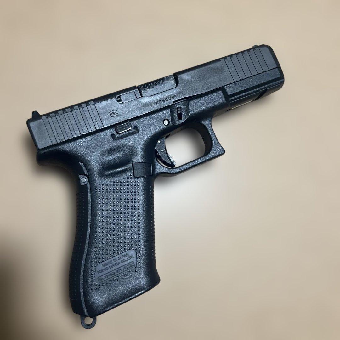 東京マルイ G17 Gen5 予備マガジン付き