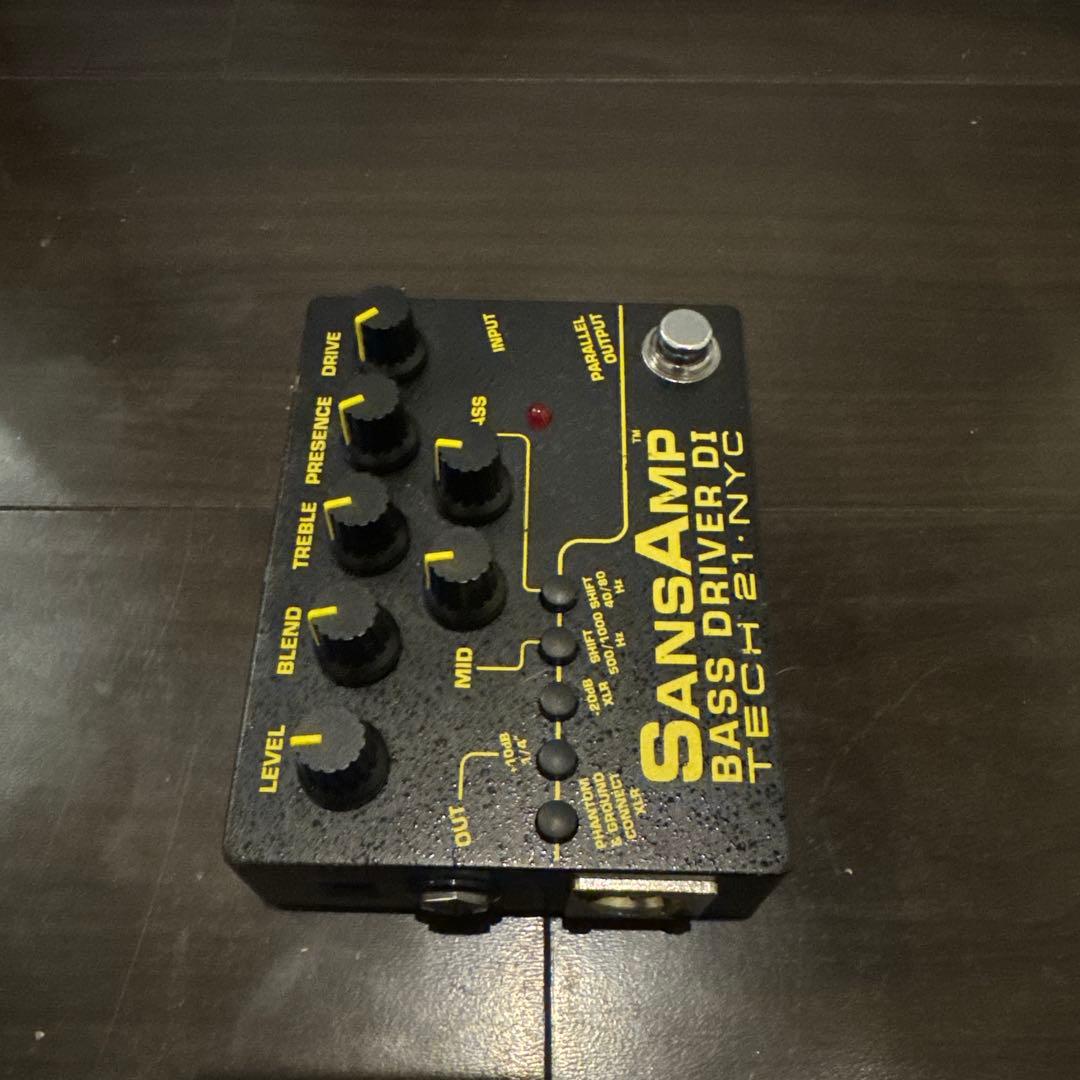 【美品】Tech 21 NYC SansAmp Bass D DI