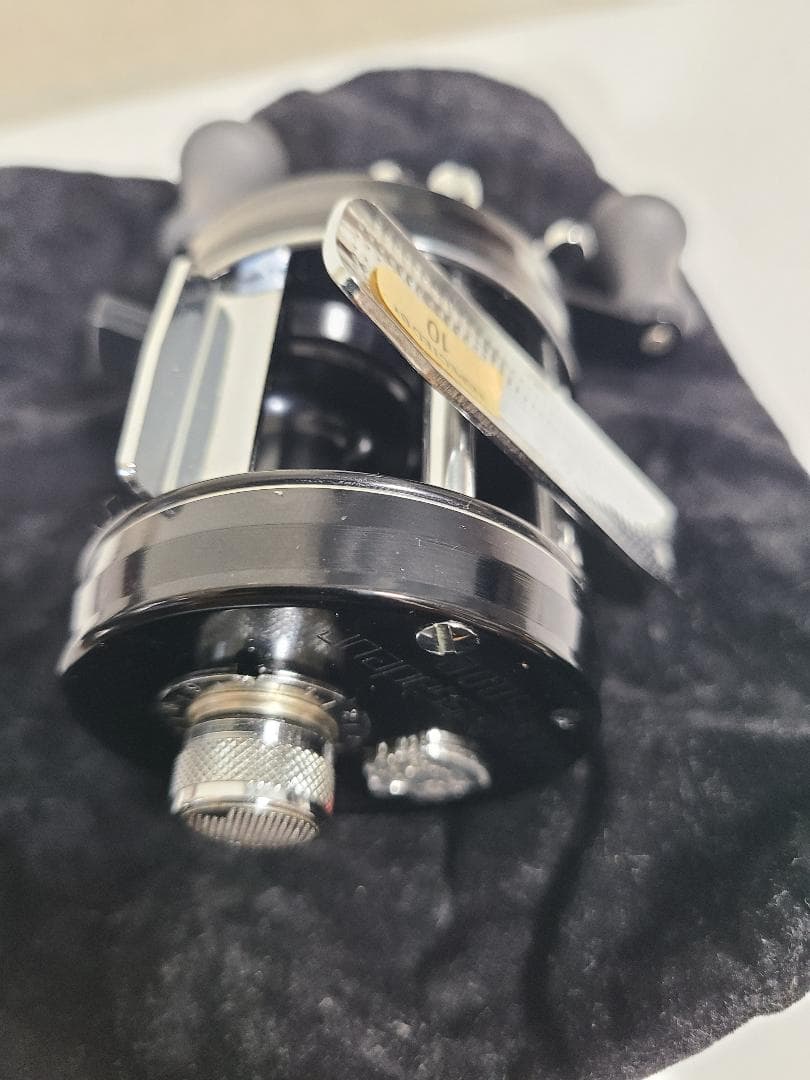 フ*ゥ様 美品【abu】1500c　ブラック