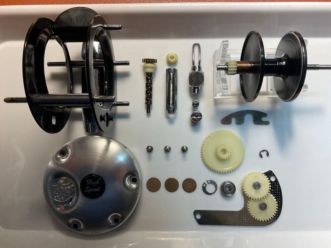 ABU アンバサダー 4600CB メンテ済 フレーム修正済