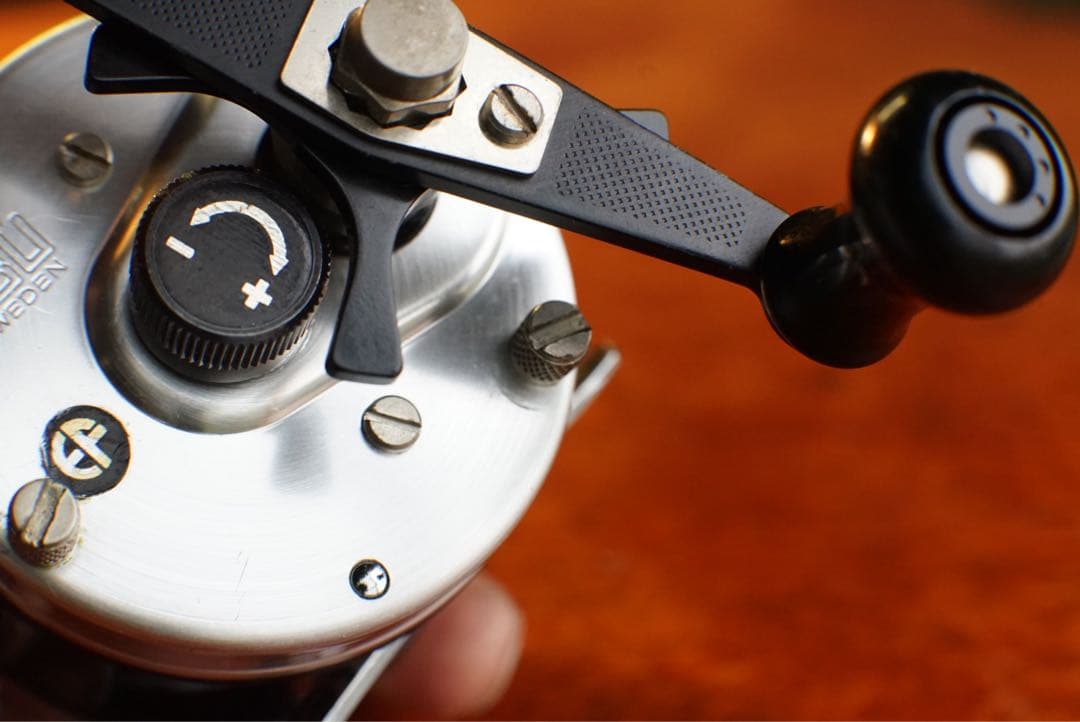 ABU アンバサダー 4600CB メンテ済 フレーム修正済