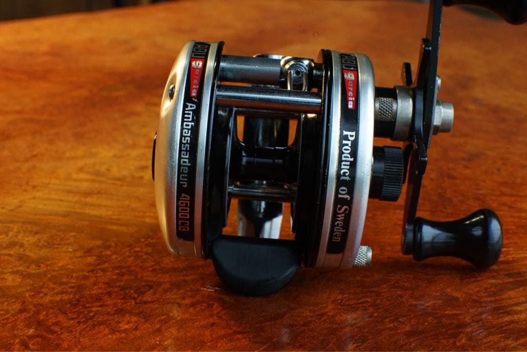 ABU アンバサダー 4600CB メンテ済 フレーム修正済