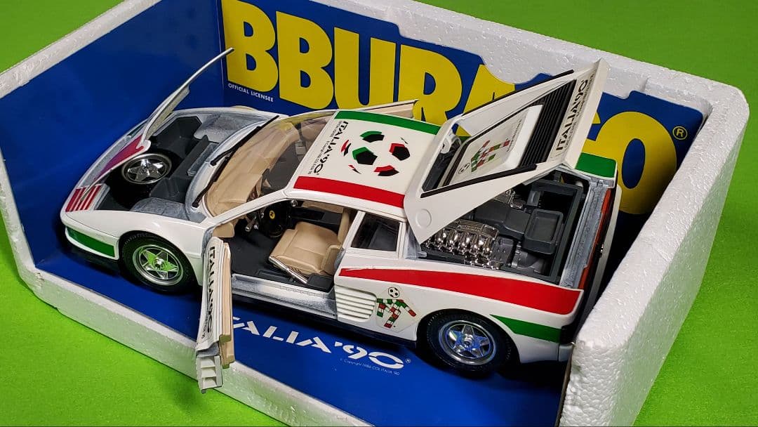1/18ブラーゴ 1990年イタリアワールドカップ限定 フェラーリ・テスタロッサ