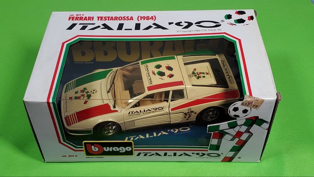 1/18ブラーゴ 1990年イタリアワールドカップ限定 フェラーリ・テスタロッサ
