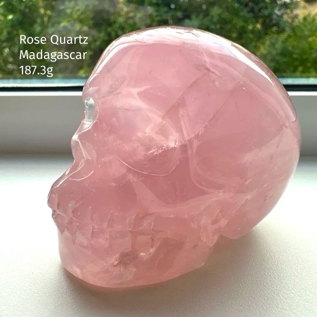 ローズクォーツ　スカル　マダガスカル　濃いめ　ピンク　天然石