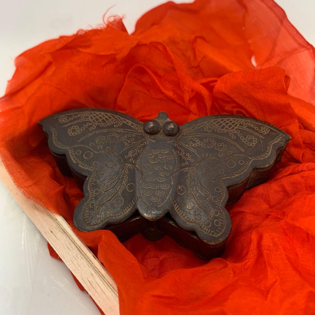 中国美術　晚清民国时期　北京　栄寶斋　蝶々墨盒　送料込み