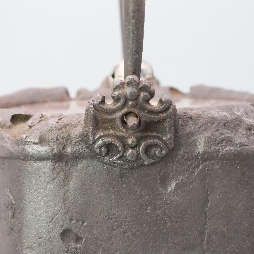 光玉堂 大國寿朗造 銀梅摘 花鳥紋漢詩図鉄瓶 唐銅蓋