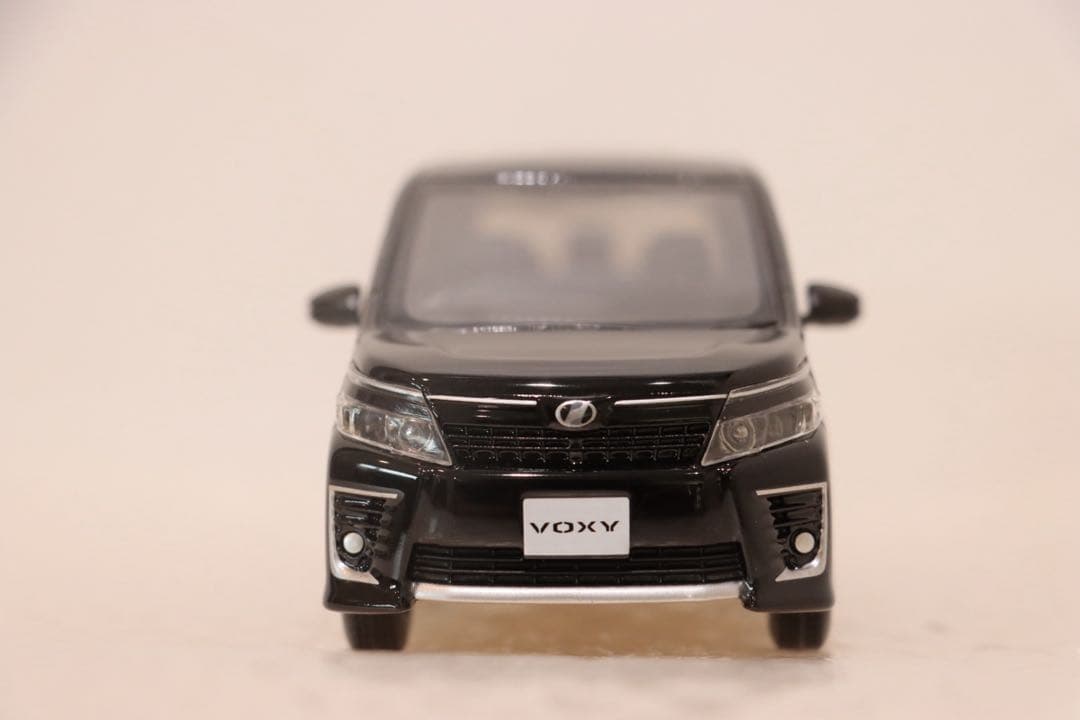 ヴォクシー VOXY 80系前期　カラーサンプルミニカー　非売品　ブラック