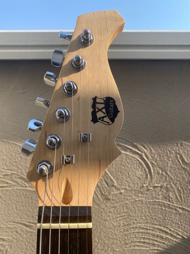 AXL GUITARS (ストラトキャスター タイプ)