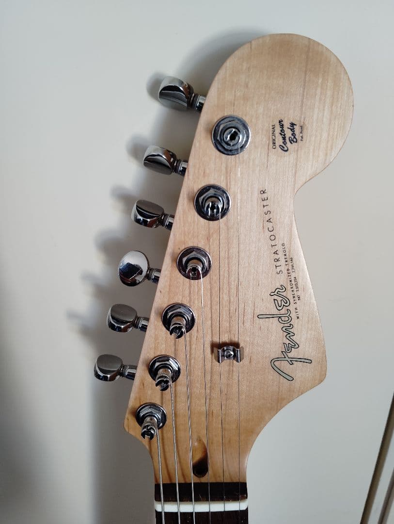 squier stratocaster モンタレーペイント