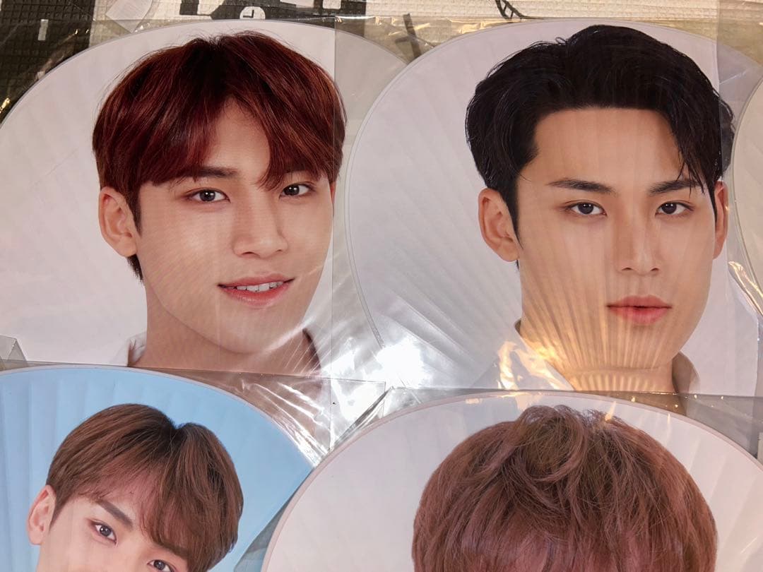 seventeen ミンギュ　うちわ