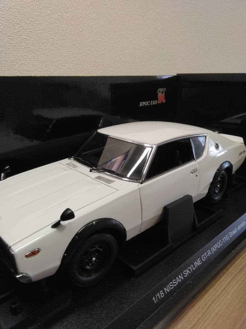 京商 1:18 NISSAN SKYLINE GT-R KPGC-110