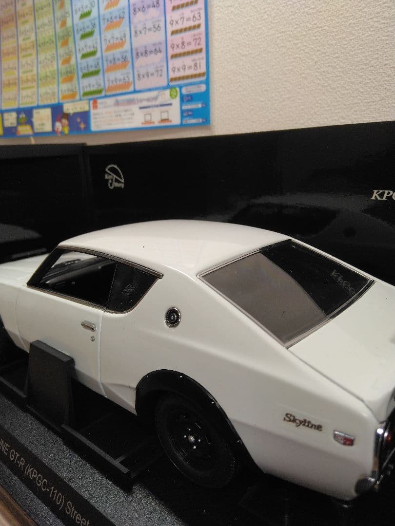 京商 1:18 NISSAN SKYLINE GT-R KPGC-110