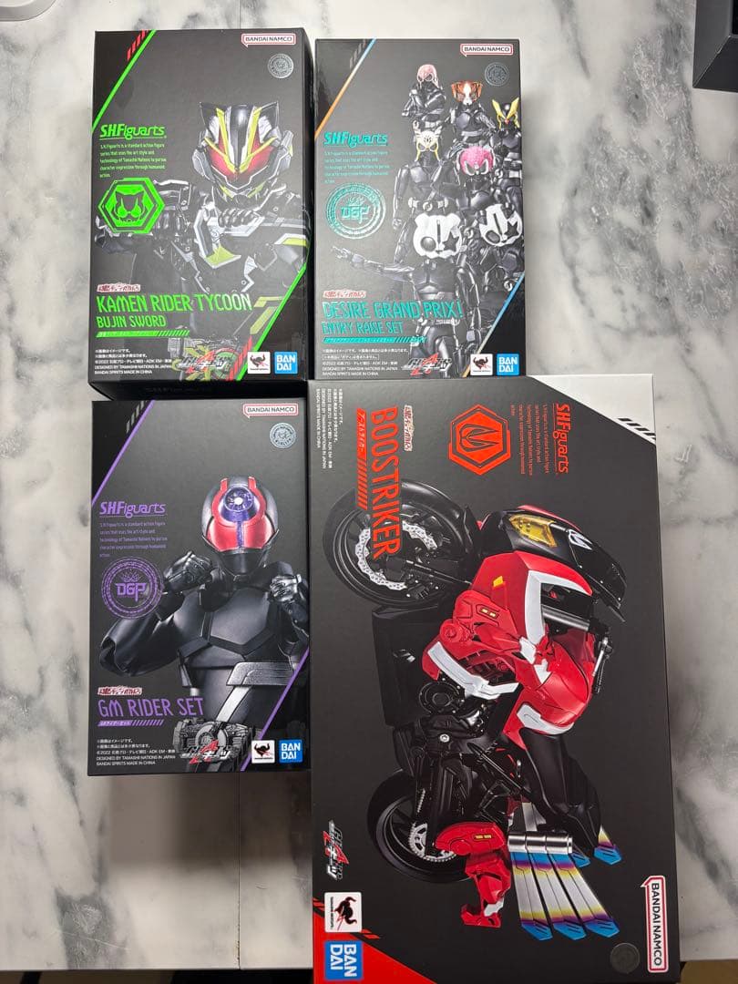 仮面ライダー フィギュアーツ　仮面ライダーギーツ　16点セット