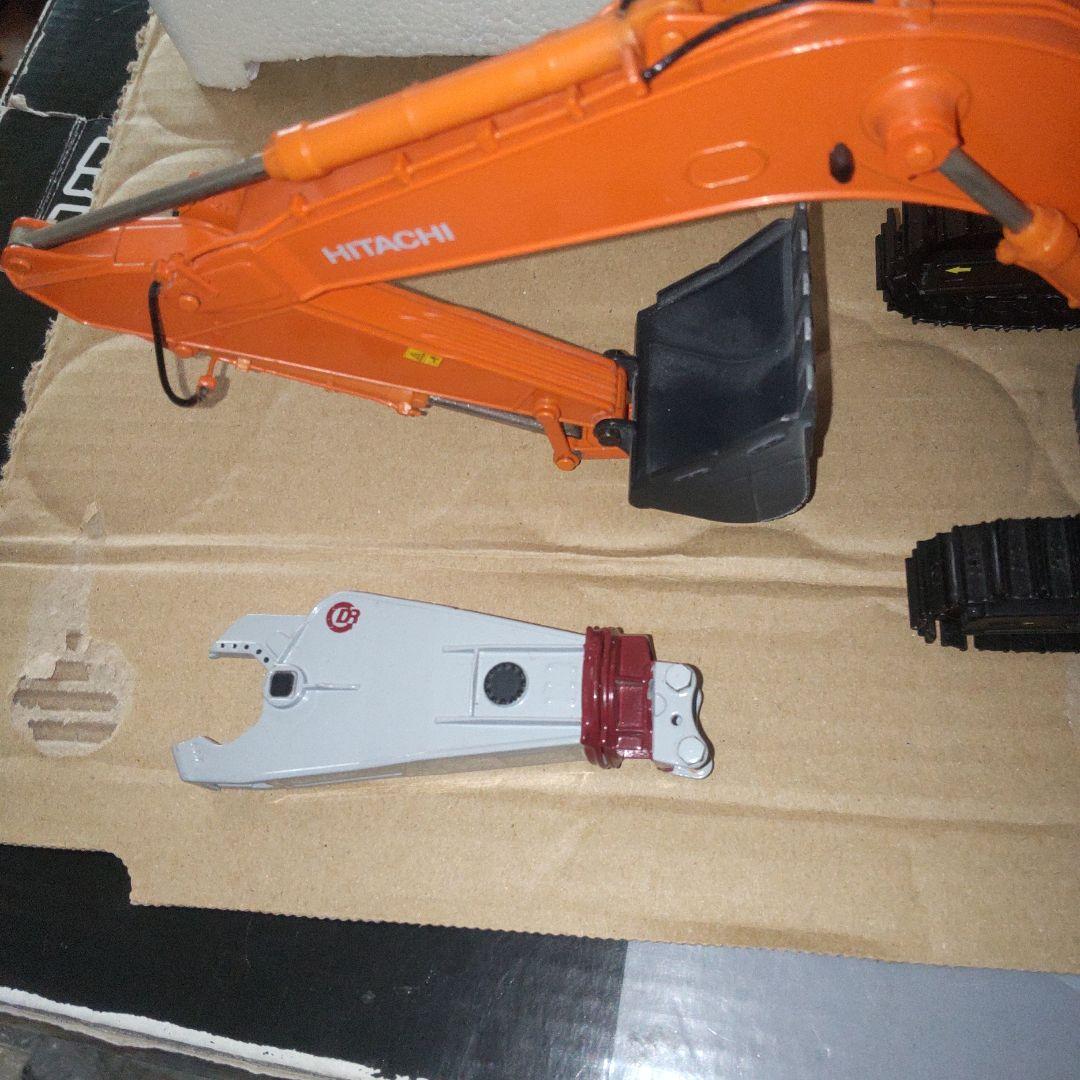 日立建機 ZAXIS 870LCH-3　1/50