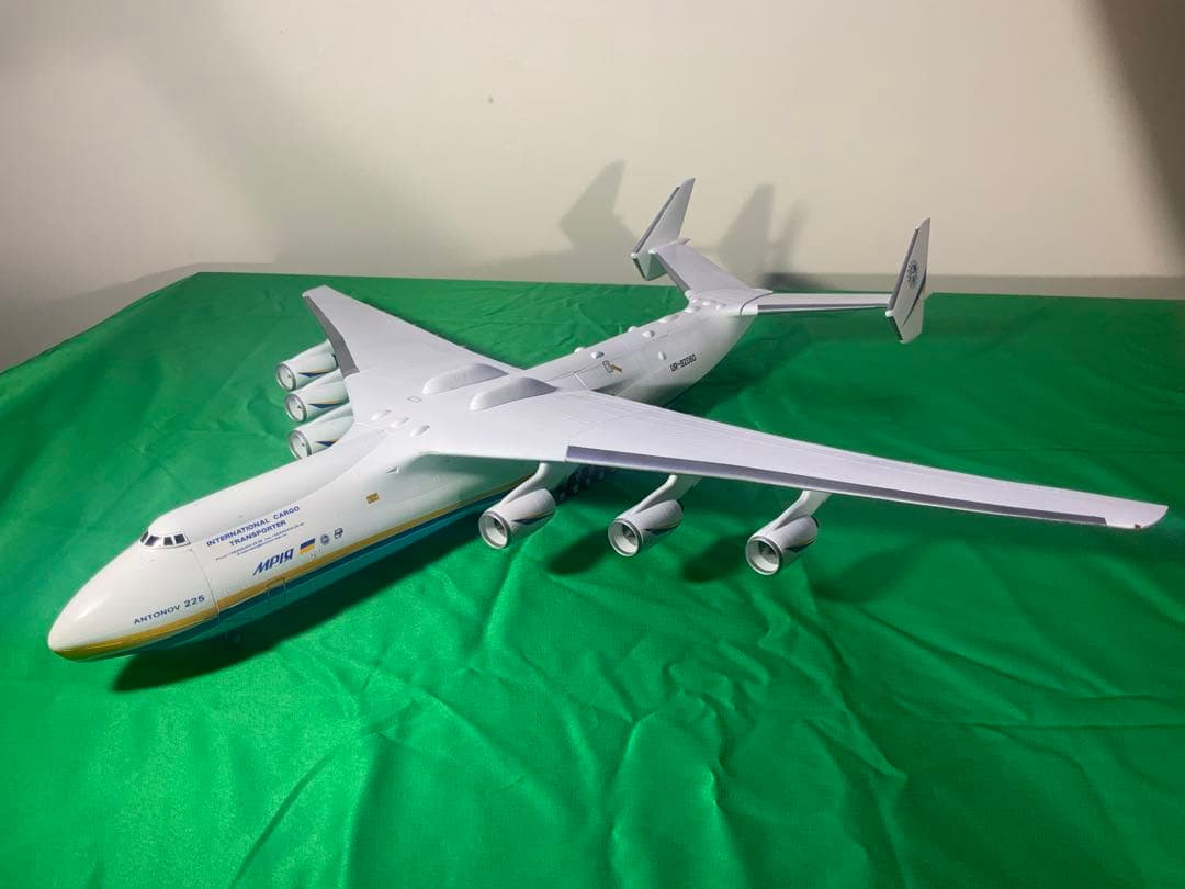 1/144スケールAN 225ムリーヤ塗装済み完成品