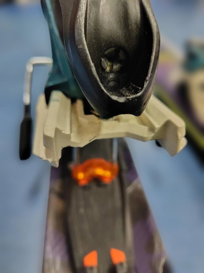 dynafitBCスキー板　バックカントリー　山スキー　シール付き