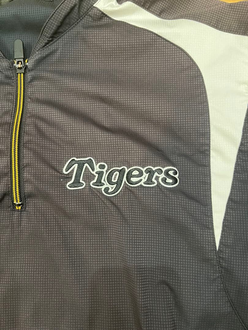 [プロ支給品] 半袖Vジャン