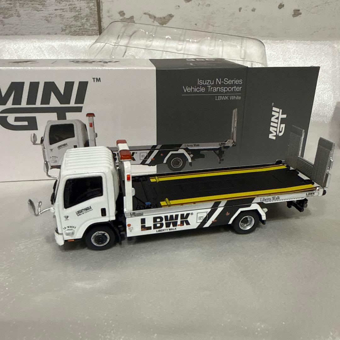 MINI GT Isuzu N-Series ミニカー 2色セット