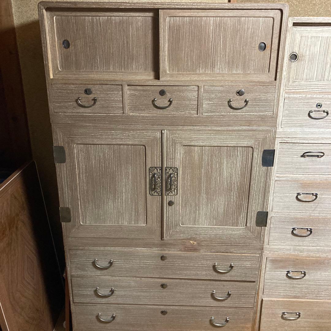 ★桐箪笥★年代物ですが、綺麗です★