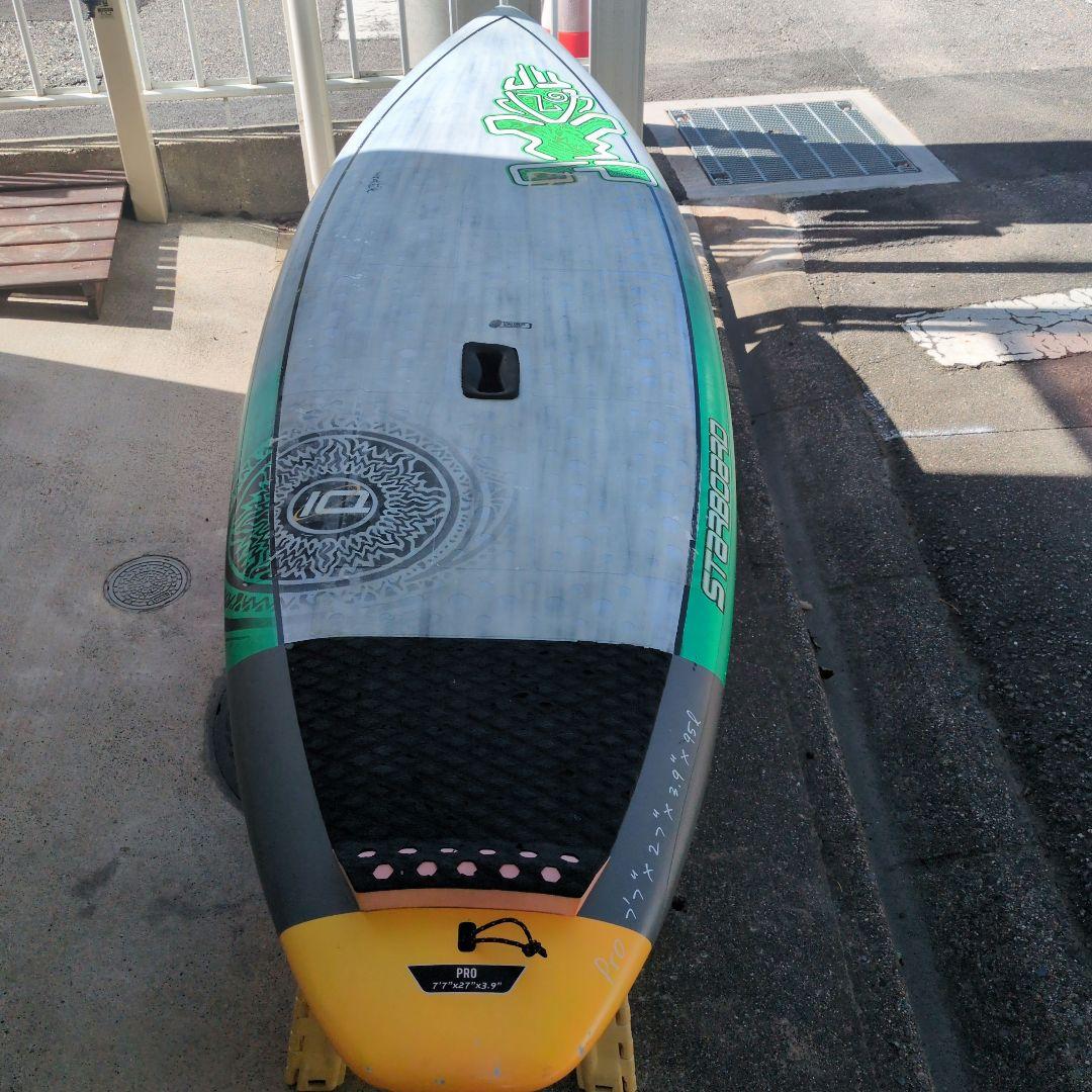 スターボード　sup PRO 7'7\"×27\"×3.9\"　手渡しのみ対応