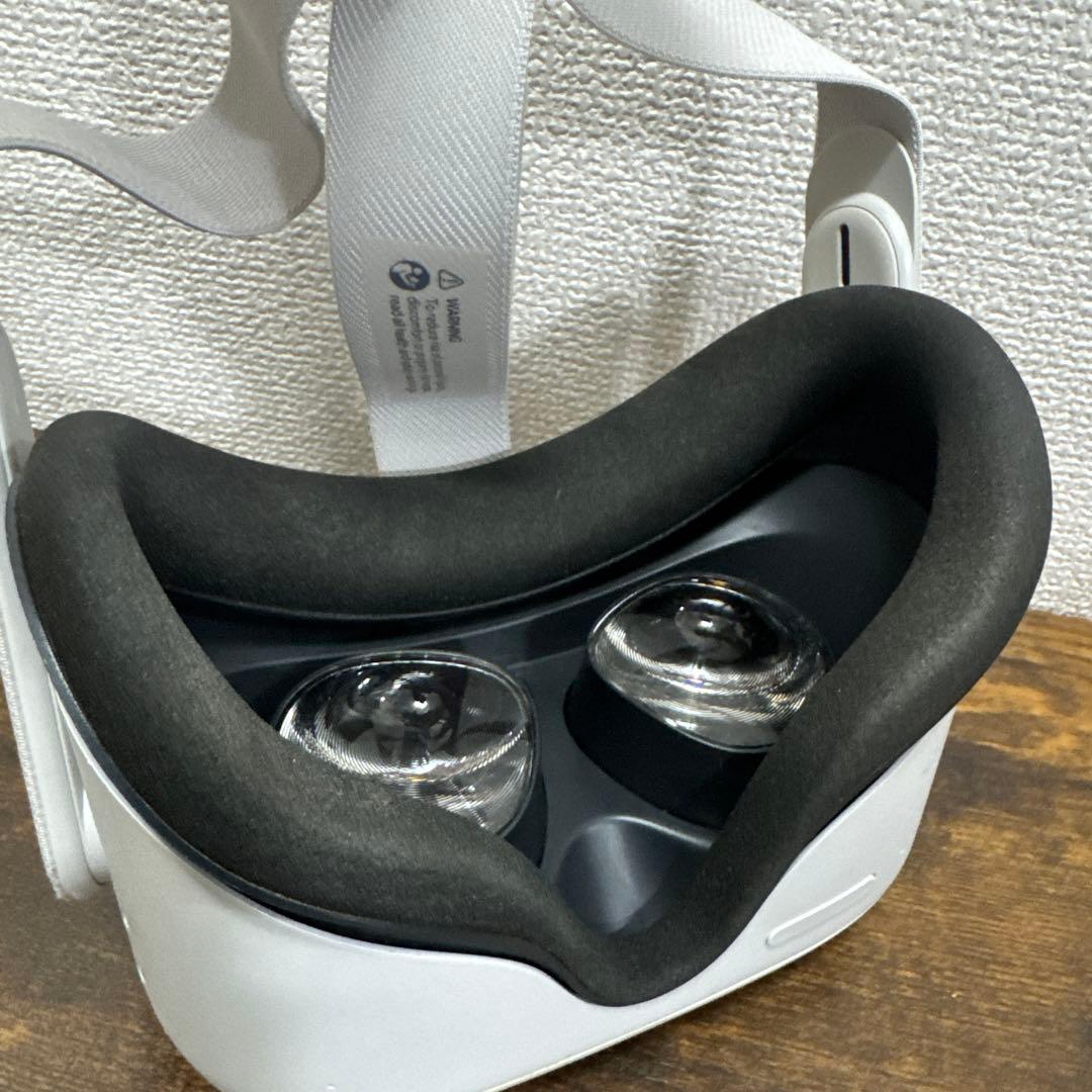 美品　  Quest 2 128GB VRヘッドセット　①