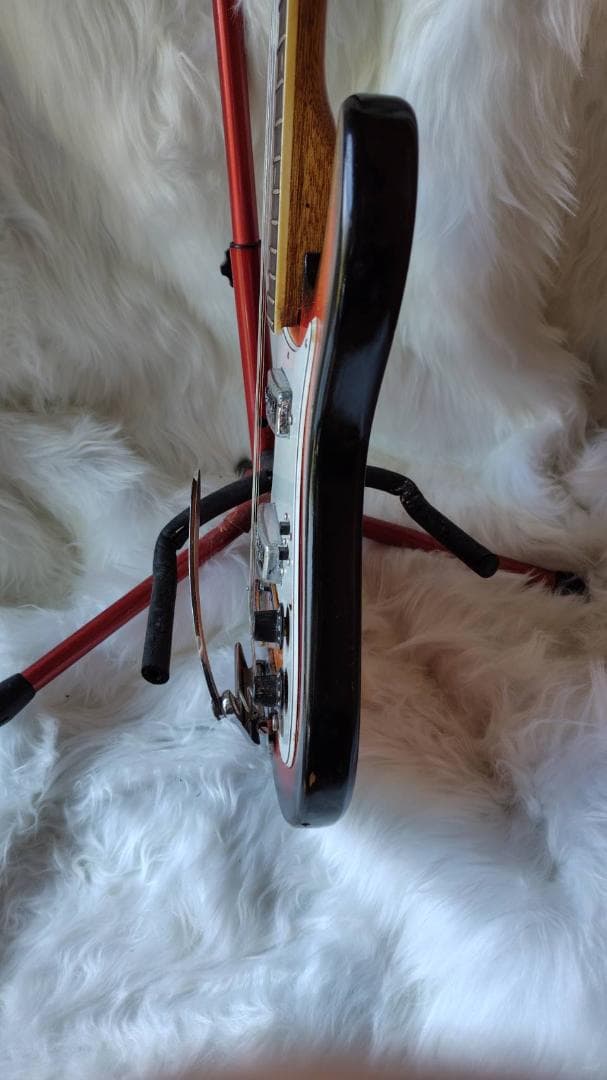 テスコ？KAWAI？ビザールギター