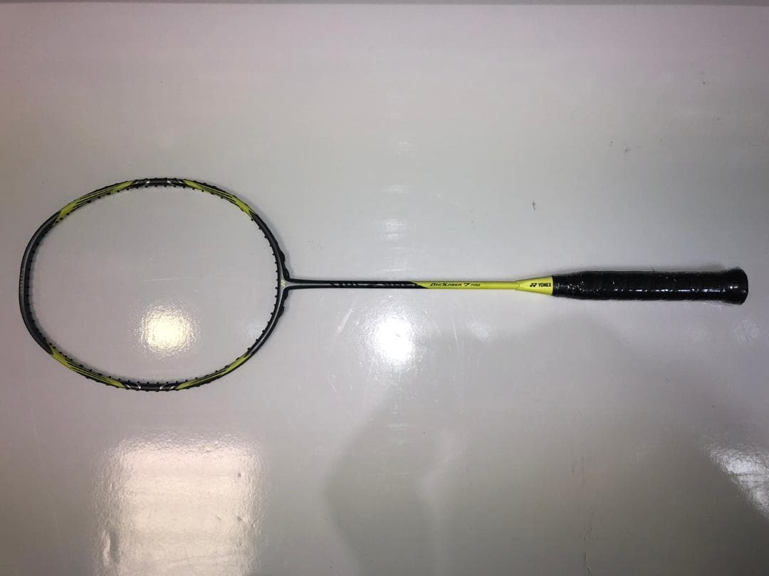 ヨネックス バドミントンラケット アークセイバー7 プロ 4U6