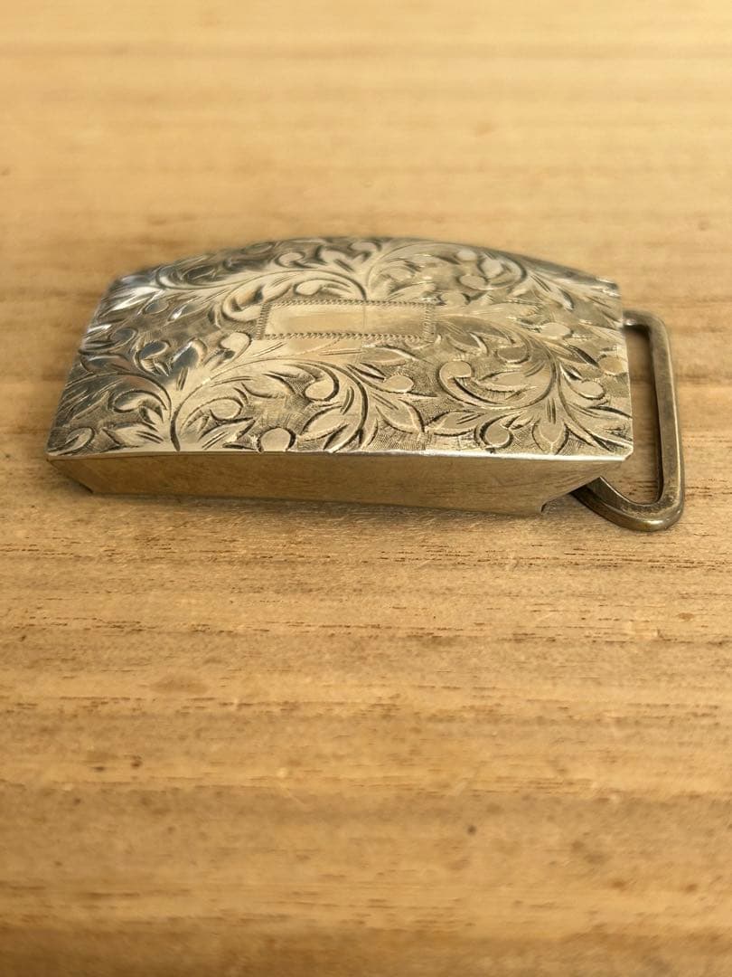 銀製　SILVER シルバーバックルFUJI MOTORS 细工彫刻 20g