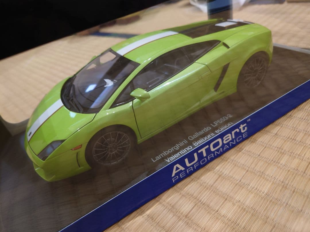 ランボルギーニ　ガヤルド　グリーン　1/18