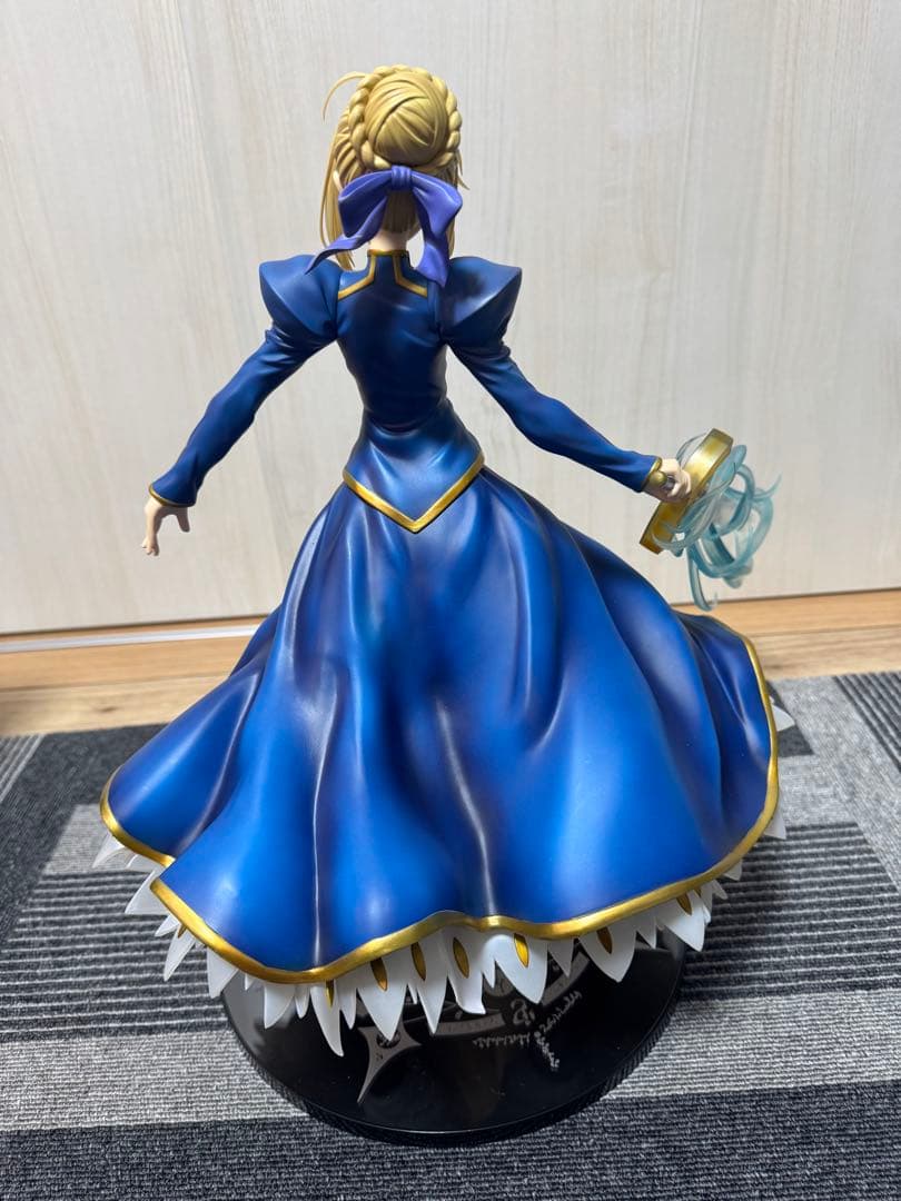 FREEing セイバー/アルトリア・ペンドラゴン 1/4スケールフィギュア