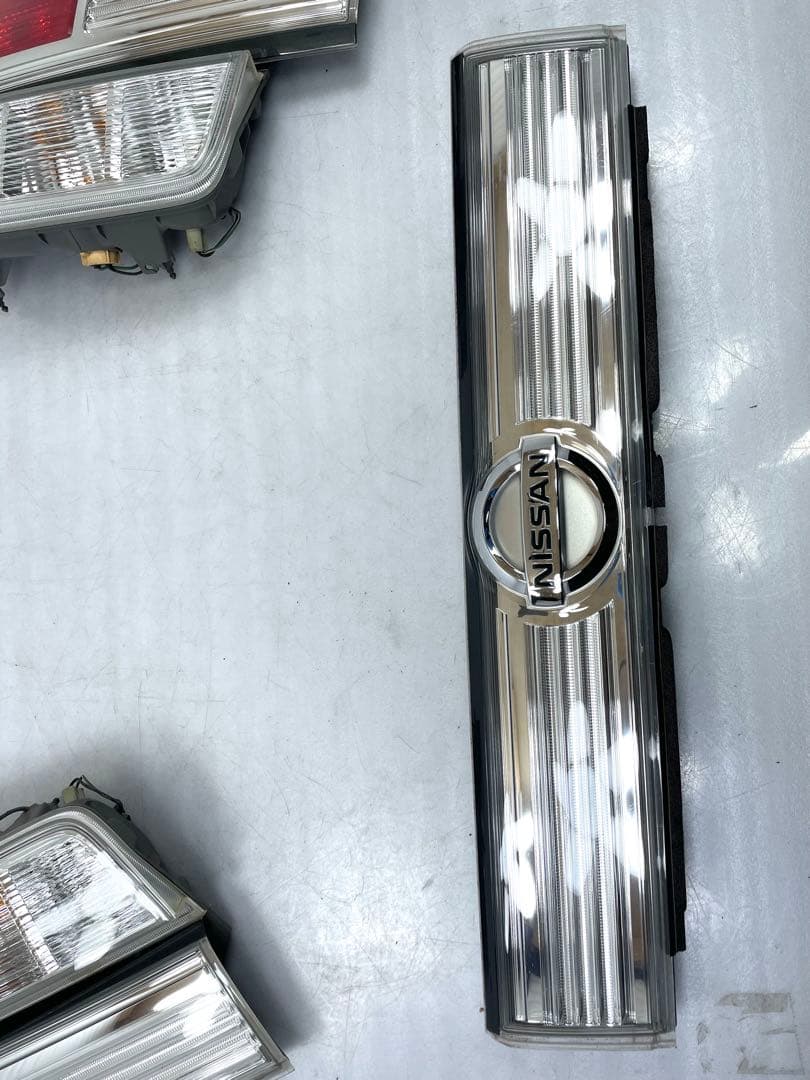 エルグランド 中期 純正 テルレンプセット STANLEY P8959