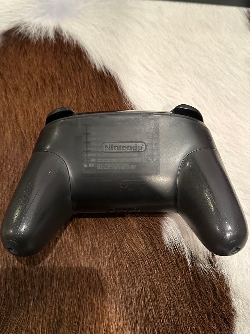 hiro　Switch 本体Nintendo純正プロコンピクミンソフト