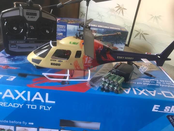 ラジコンヘリコプター ヒロボー値下げしました！