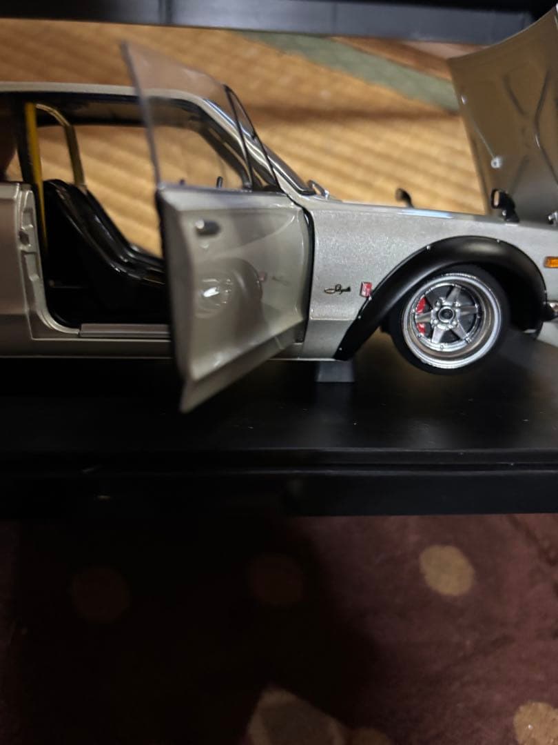 ミニカーオ−トア−ト1/18ハコスカチュ−ドバ−ジョンカスタム