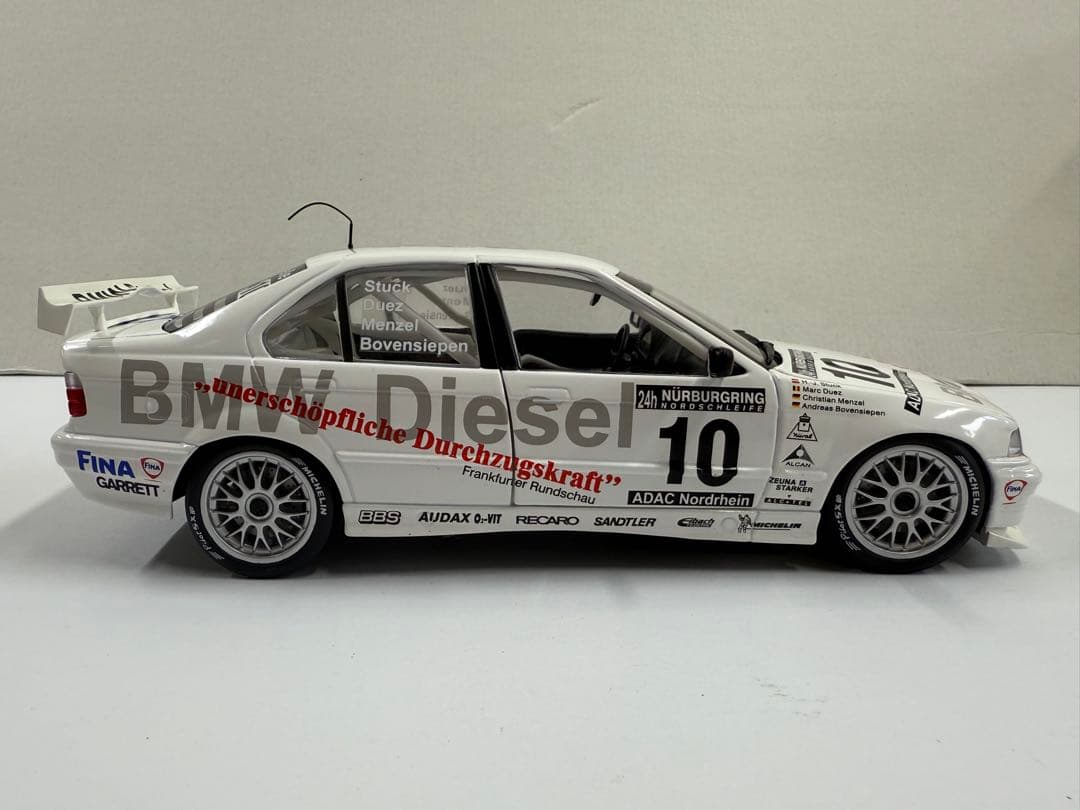 激レア！！ E36 320d 1:18 ミニカー