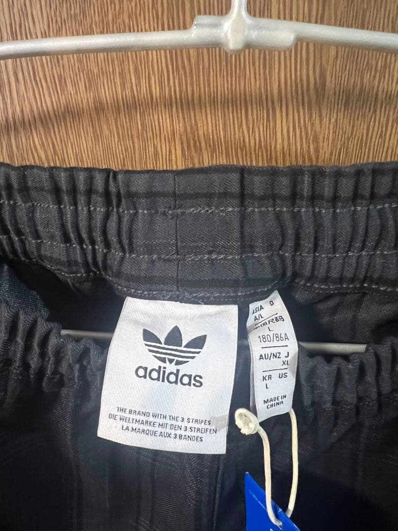 アディダス オリジナルス & オールブラックス ファイヤーバード チェック柄